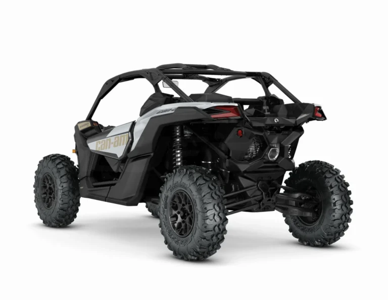 CAN-AM MAVERICK DS TURBO RR (1)